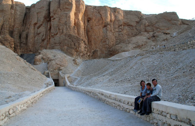 The family, Valley of the Kings