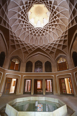 Bagh-e Dolat Abad Pavilion