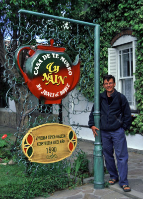 Outside a Welsh Tea House and Museum (1997), Gaimen, Argentina