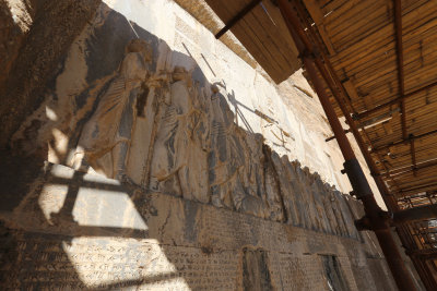 The scaffolding that is obscuring the Bas Relief at Behistun