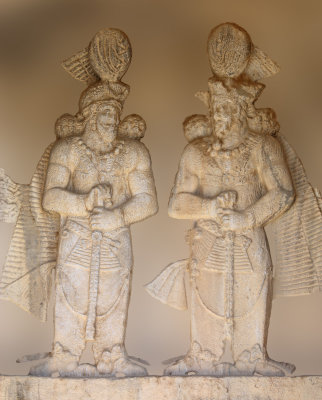 Shapur II and III, Taq-e Bostan