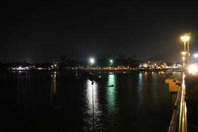 Chalong Pier 5.jpg