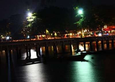 Chalong Pier 8.jpg