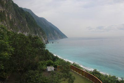 The Cinqshui Cliffs facing the Pacific Ocean is known as Taiwan's 8th Wonder of the World.