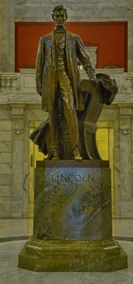 Bronze Statue of Lincoln