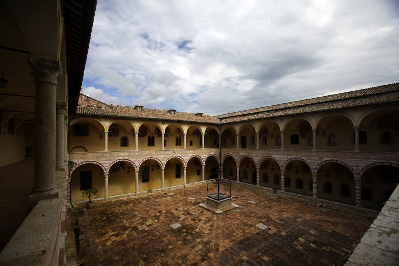 Assisi-basilica di San Francesco-25YG6H6273-.jpg