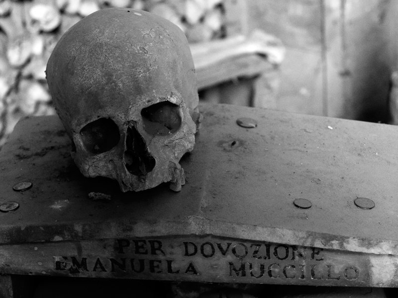 Napoli-Cimitero delle Fontanelle_IMG_1104BW.jpg