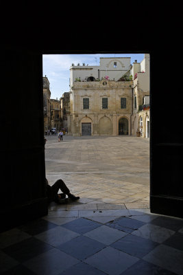 Lecce-Piazza del Duomo-YG6H6889.jpg