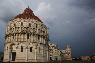 Pisa-YG6H698702.jpg