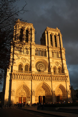 Notre Dame-sunset-Paris
