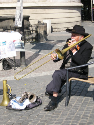 trombone player-Prague