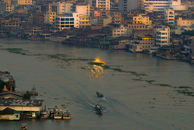 CRW_1965-Chao-Phraya-river-at-sunset.jpg