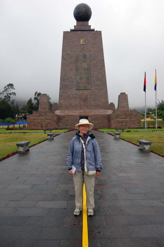 Mitad del Mundo.jpg