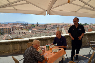 Segovia lunch.jpg