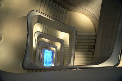 Stairwell in Caixaforum.jpg