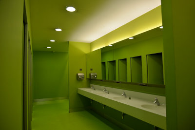 Toilet in Caixaforum.jpg