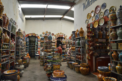 Pottery in Dolores Hidalgo.jpg