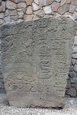 Stele3.jpg