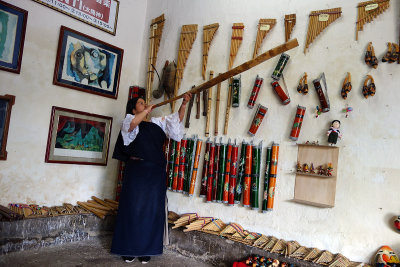 Andean Horn, Otavalo.jpg