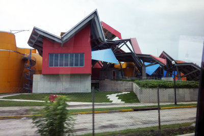 Frank Gehry Biomuseum.jpg