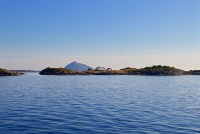 Approaching to Lofoten islands