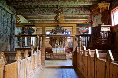 Kvernes stave church (14th century)