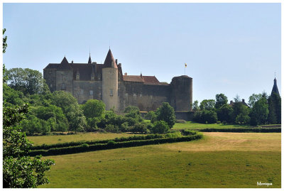 Château de Châteauneuf en Auxois