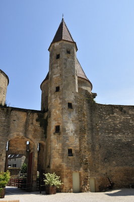 Château de Châteauneuf en Auxois