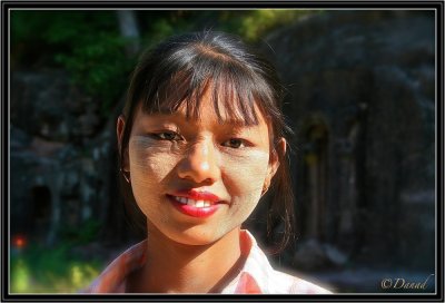 A Burmese Smile. Hpa Win Daung.