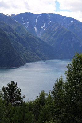fjord och berg