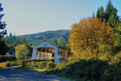 sweet_creek_covered_bridge