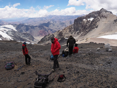 Rest across Ameghino at 5900m/19,350m)