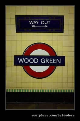 Wood Green Roundel