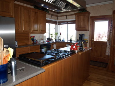 kitchen2.jpg