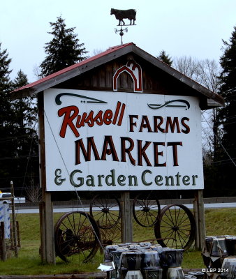 Russell Fam Market, 11kms outside of Duncan