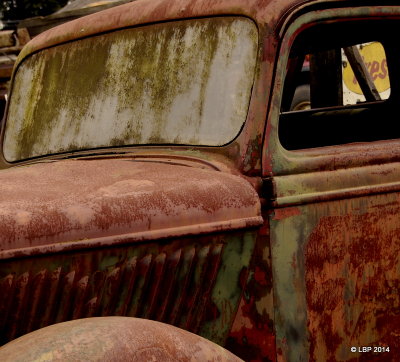 Rusty ole truck