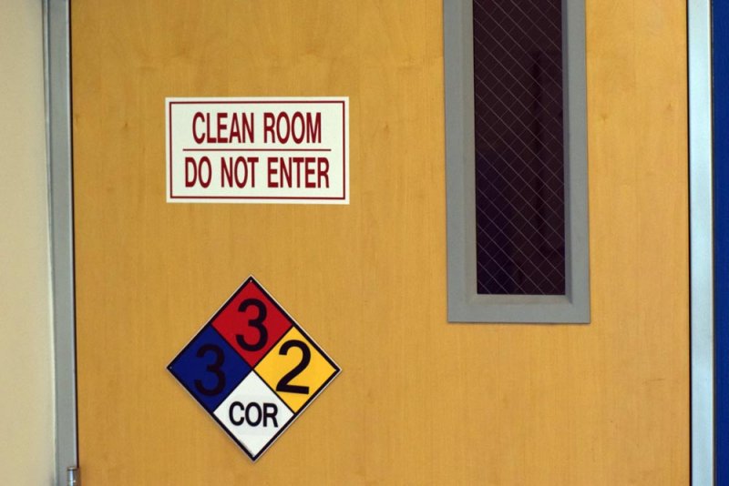 cleanroom.jpg