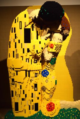 LEGOS 5 - The Kiss.jpg