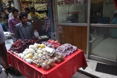 rickshaw ride through Chandni Chowk bazaar