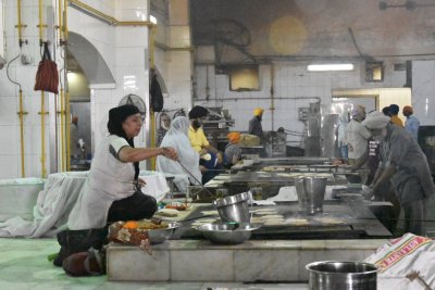 Sikh Temple - kitchen preparing lunch