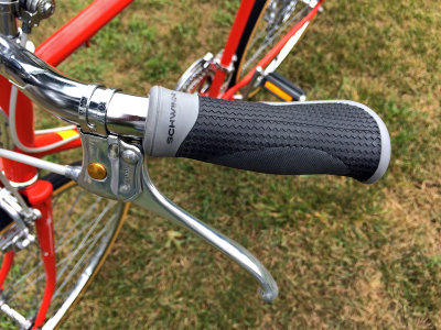 Non-stock Schwinn handgrip