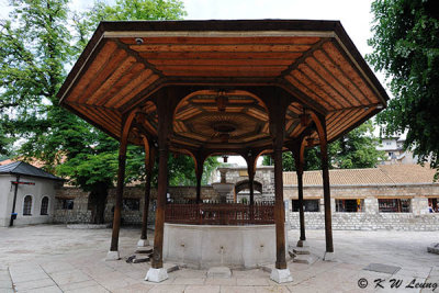 Wooden Fountain of Gazi Husrev-beg Mosque DSC_6280