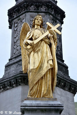 Golden Angel near the bottom of St. Mary Column DSC_7268
