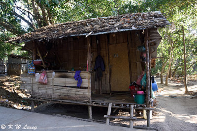 Kayan village house DSC_2005