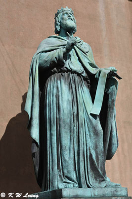 Statue of King David DSC_5675
