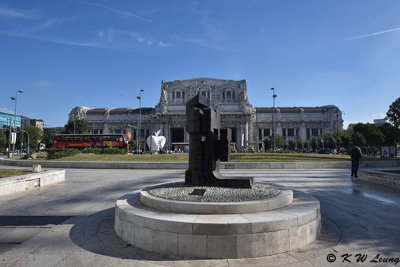 Piazza Duca dAosta & Milano Centrale DSC_5934