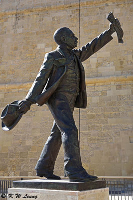 A statue outside St James Cavalier Centre for Creativity DSC_6739