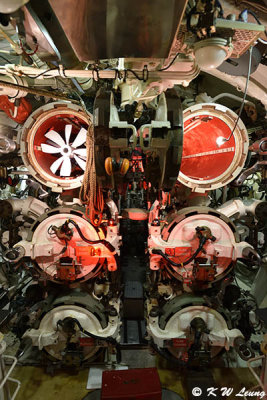 Inside HMAS Onslow submarine DSC_2849