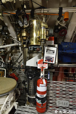 Inside HMAS Onslow submarine DSC_2851