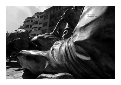 The statue in Pamplona 12